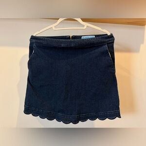 Draper James Navy Scalloped Mini Skirt — size 8